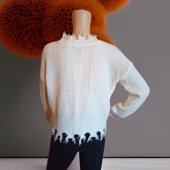 Streetwear Society Women's White Frayed Ribbed Knit Sweater - Picture 8 of 16